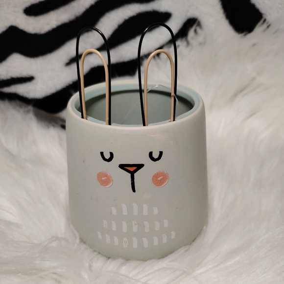 Cute Bunny Pen Holder - Gray (Many Uses!!) Never Used!! - Picture 1 of 10